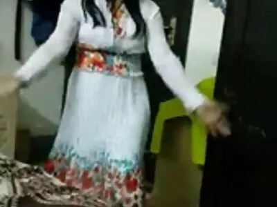 ವಿದೇಶಿ ಸ್ಲಟ್ಸ್!