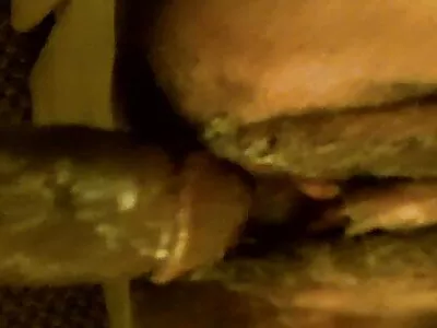 ಮಾದಕ ಕತ್ತೆ ನಮ್ಮ ಮುಂದೆ ನಡುಗುತ್ತದೆ